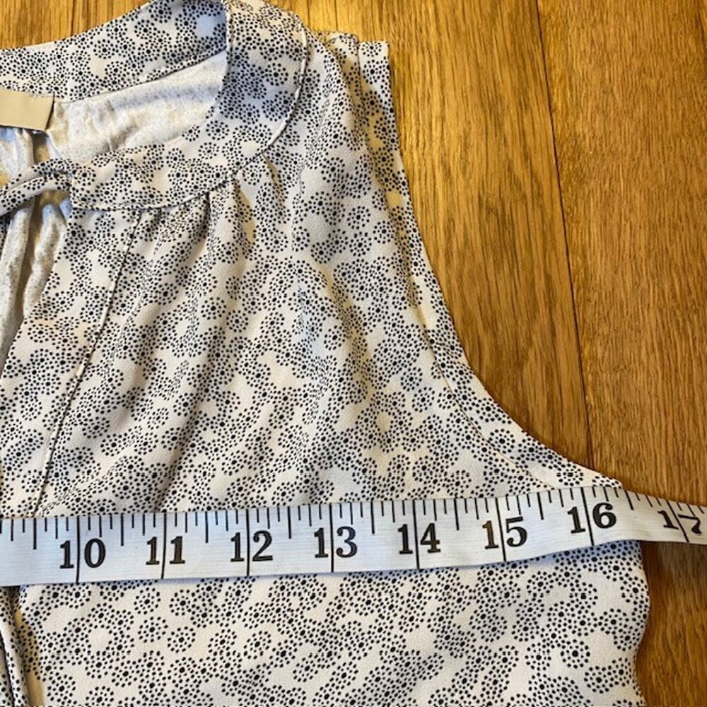 Ann Taylor LOFT XS Extra Small Sleeveless Tie V-Neck Rayon Polyester Top Shirt - Picture 4 of 8